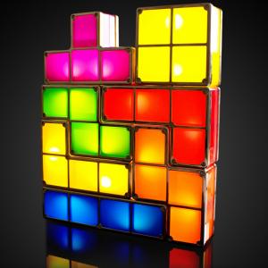 lampada 'Tetris' smontabile e componibile 29 euro troppotogo.it